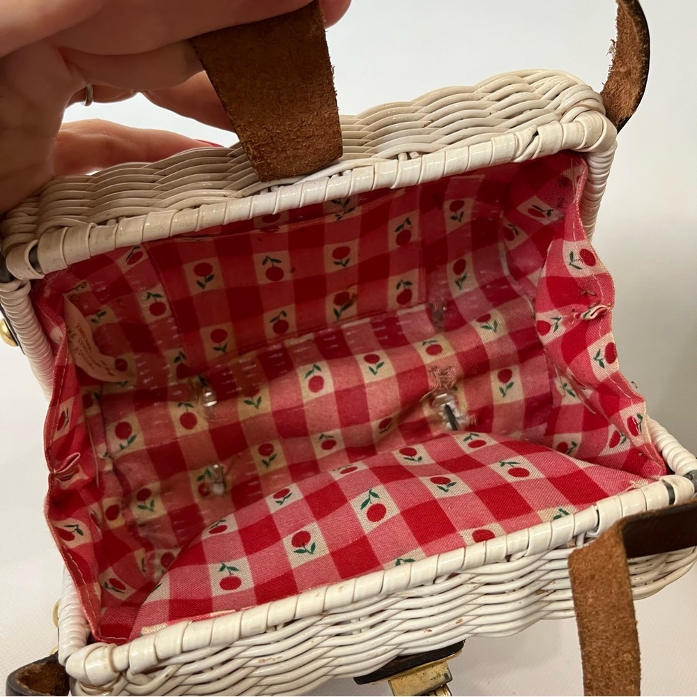 Vintage Mini White Wicker Bag - Picture 7 of 10